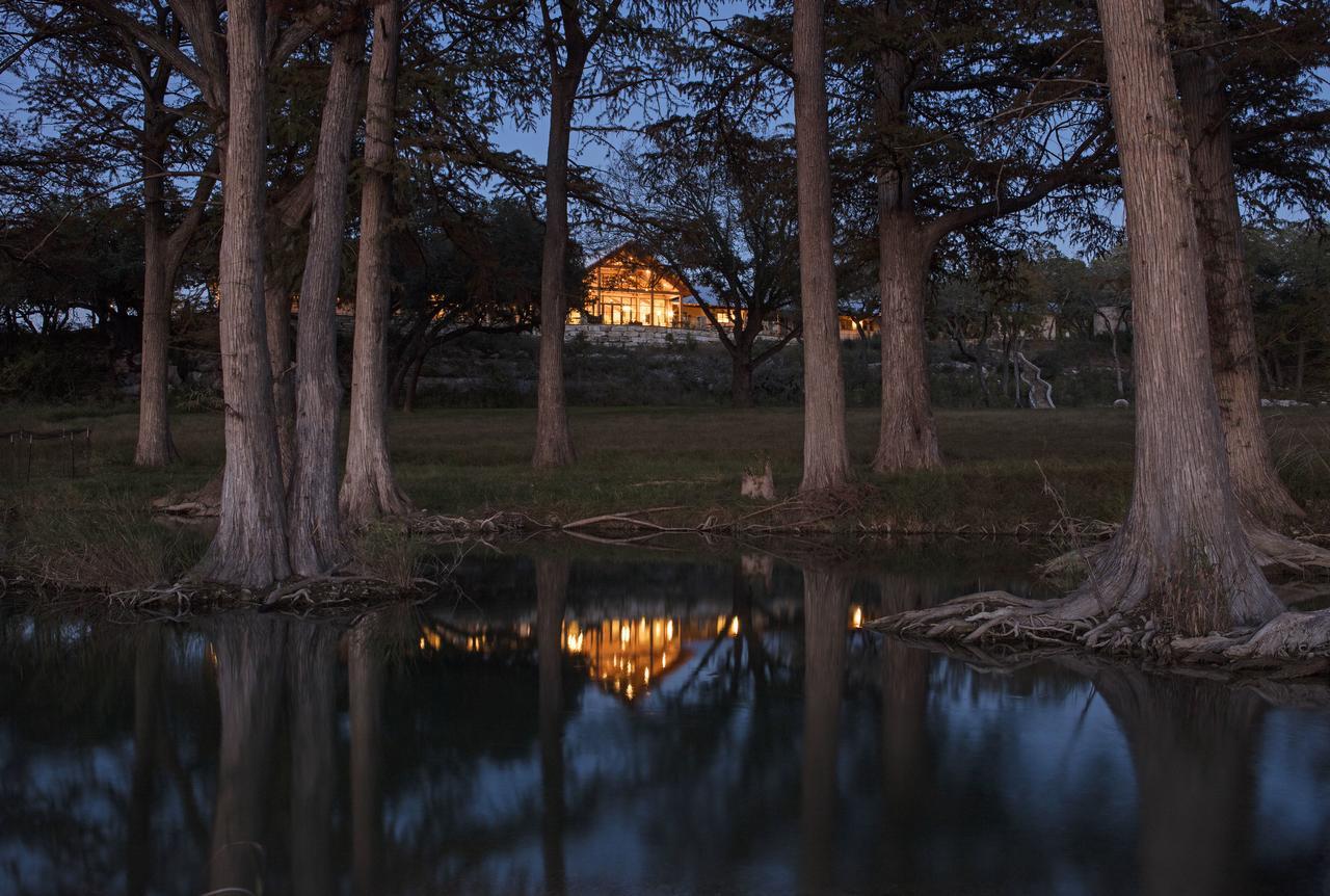 Отель Joshua Creek Ranch Берне Экстерьер фото