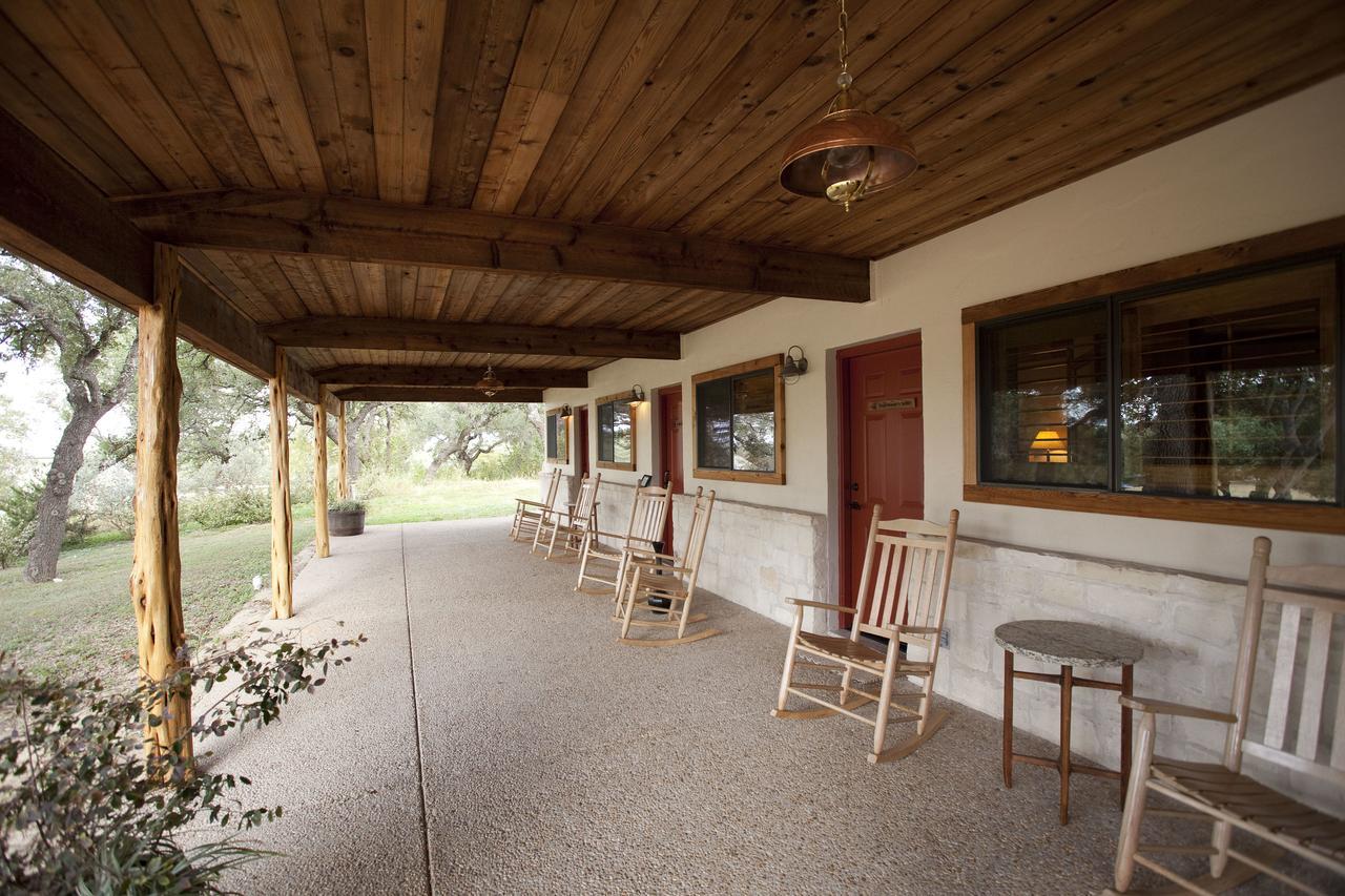 Отель Joshua Creek Ranch Берне Экстерьер фото