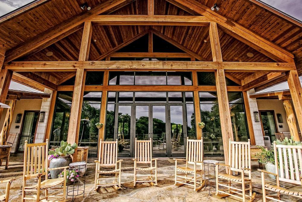 Отель Joshua Creek Ranch Берне Экстерьер фото