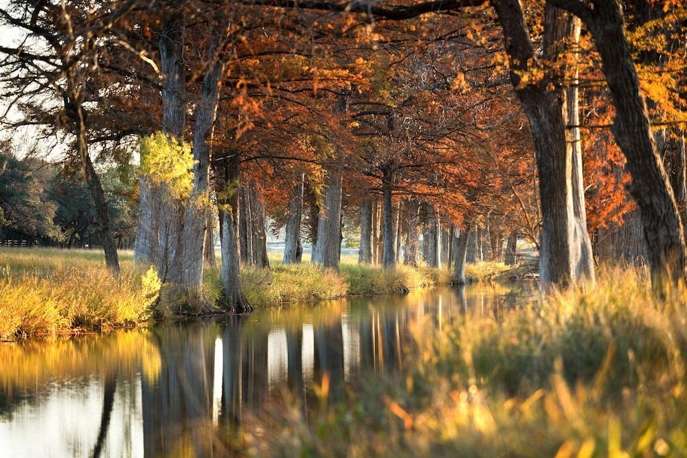 Отель Joshua Creek Ranch Берне Экстерьер фото